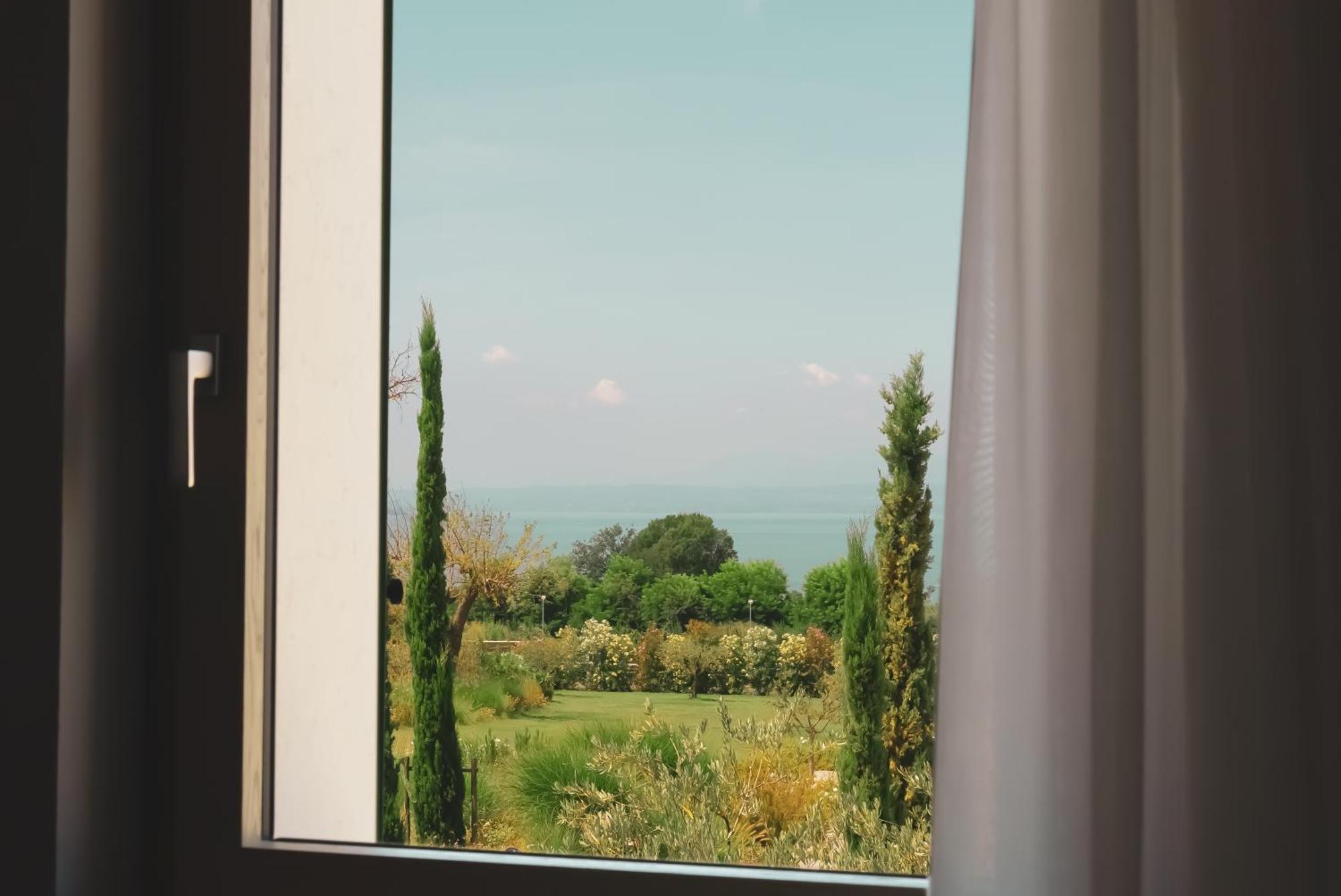 Natiia Relais - Adults Only Hotel Lazise Ruang foto